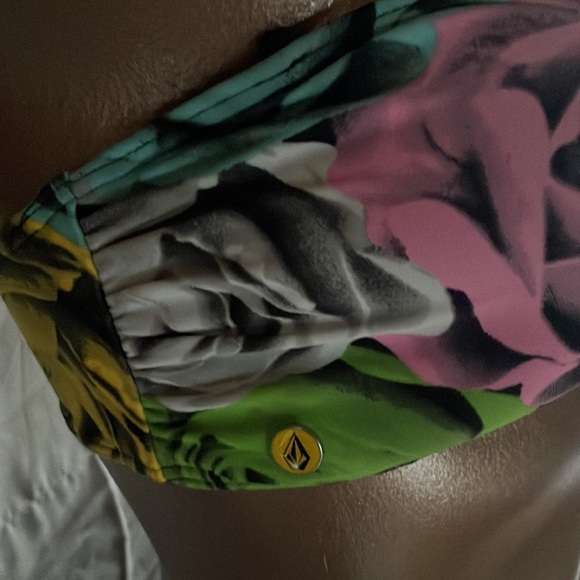 Volcom Bikini Top - Picture 2 of 8